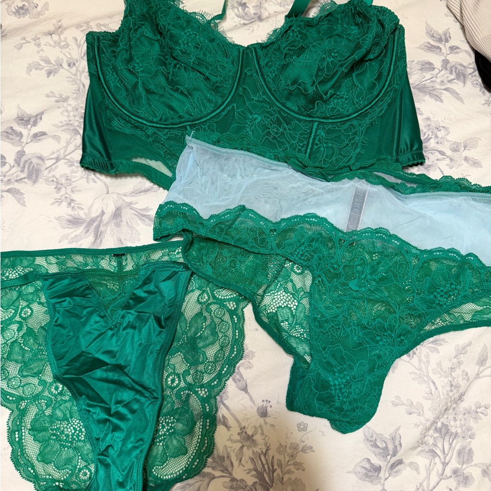 Victoria's Secret Teal and Aqua Lace Bra Set